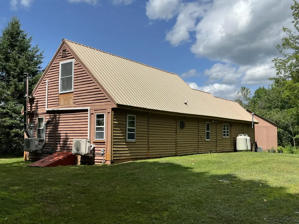 423 Beans Corner Road Hartland ME 04943