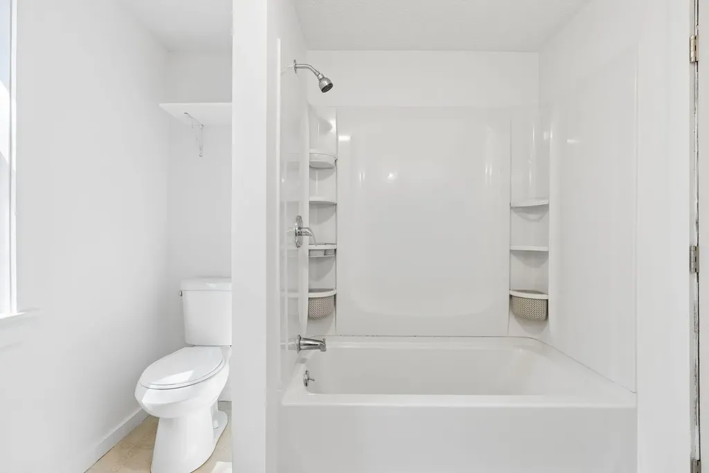 38 Munroe Lane Topsham ME 04086