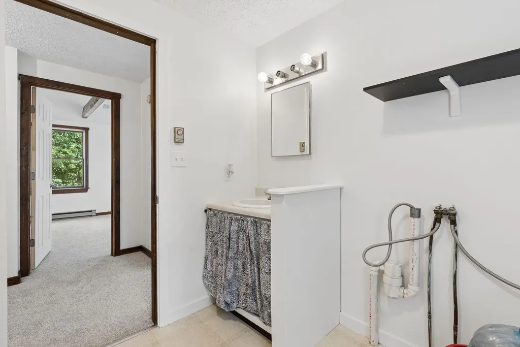 38 Munroe Lane Topsham ME 04086