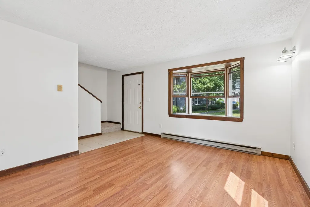 38 Munroe Lane Topsham ME 04086