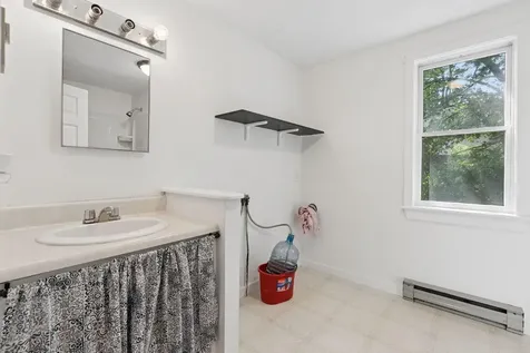 38 Munroe Lane Topsham ME 04086