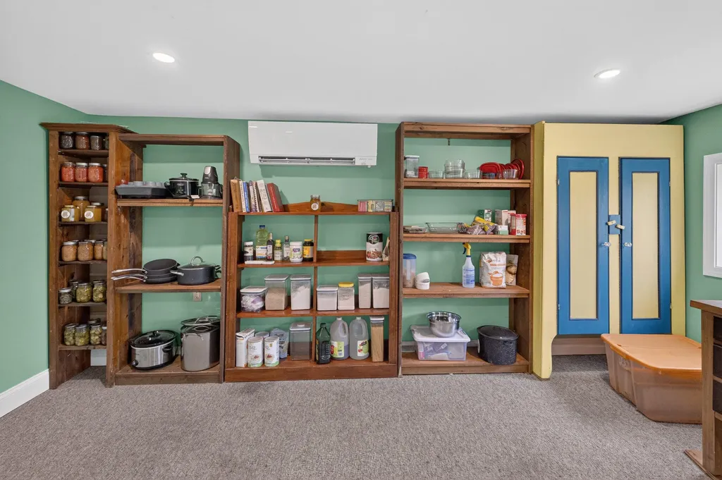613 Main Street Monmouth ME 04259
