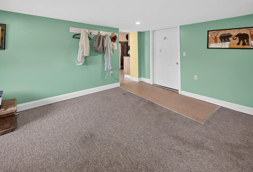 613 Main Street Monmouth ME 04259