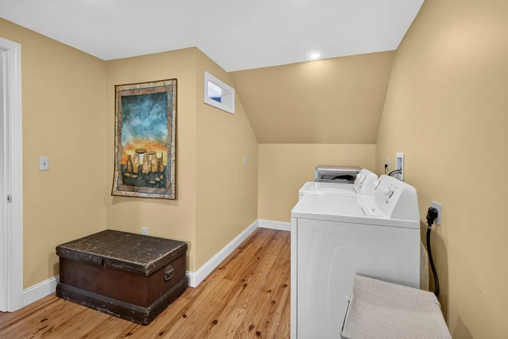 613 Main Street Monmouth ME 04259