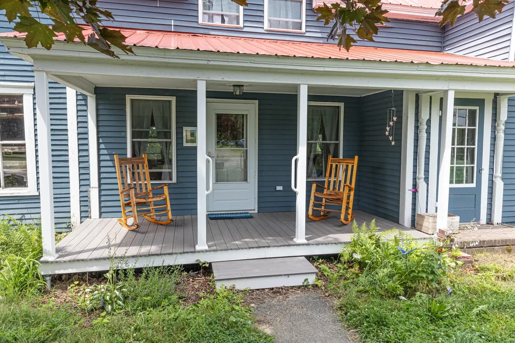 613 Main Street Monmouth ME 04259