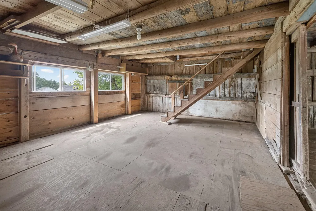 613 Main Street Monmouth ME 04259