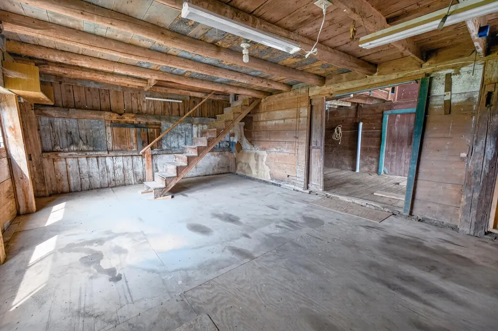 613 Main Street Monmouth ME 04259