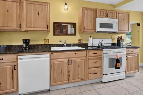 613 Main Street Monmouth ME 04259
