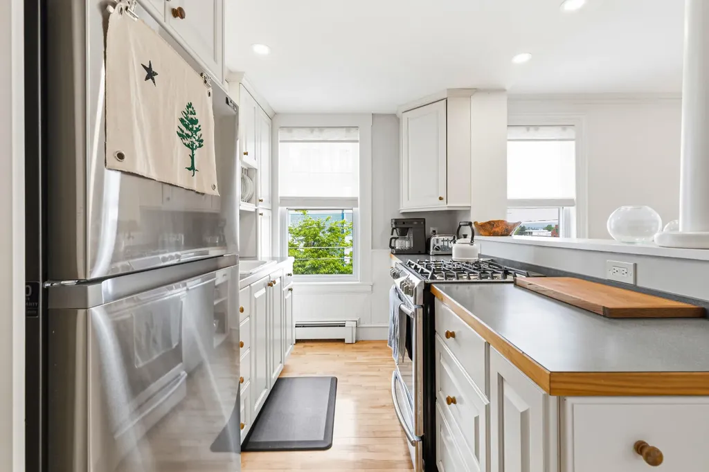 164 Pearl Street Portland ME 04101