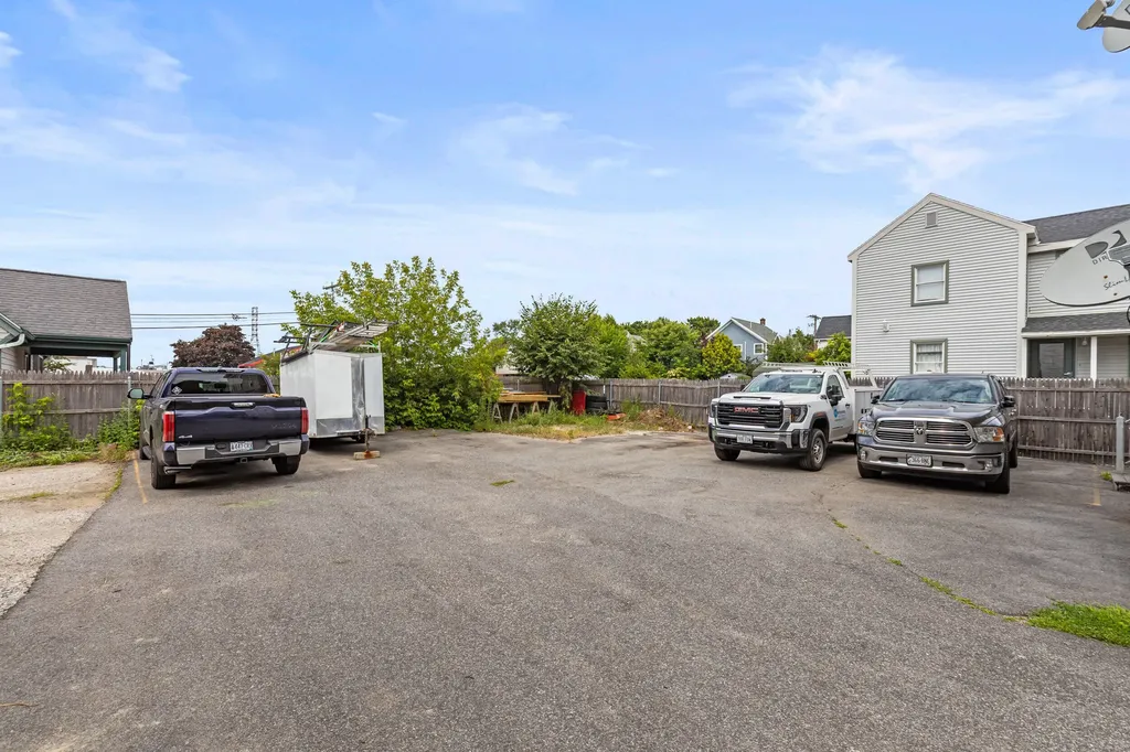 135 Ocean Street South Portland ME 04106