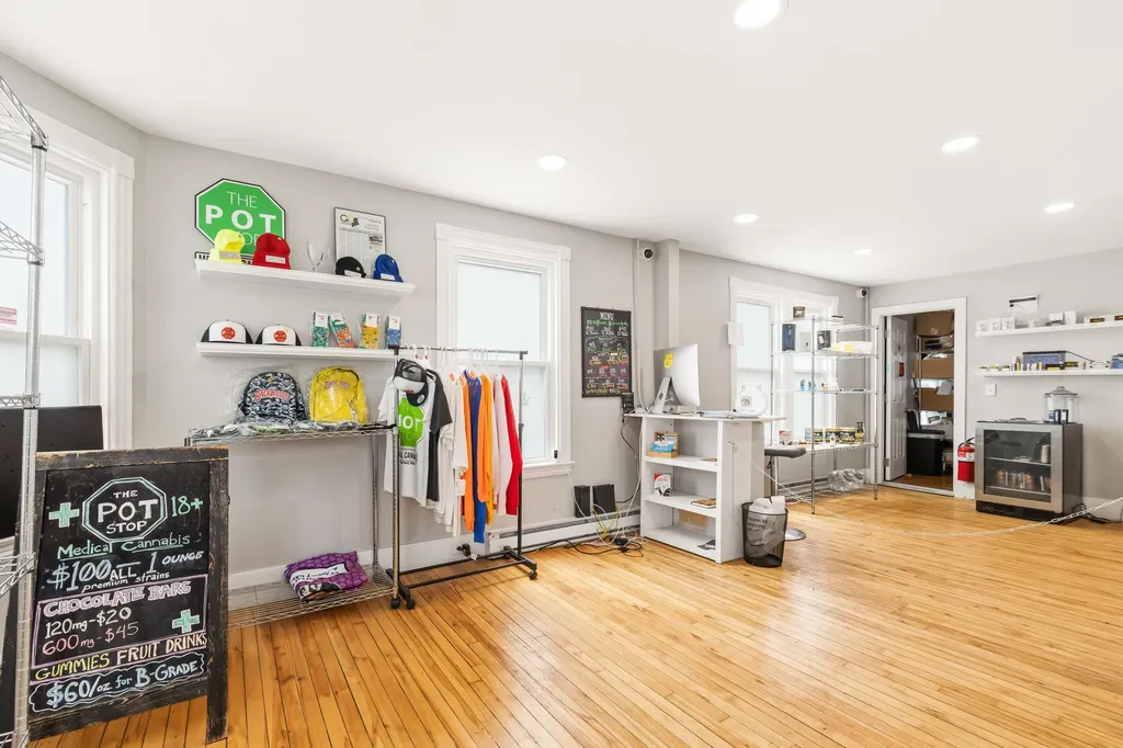 135 Ocean Street South Portland ME 04106