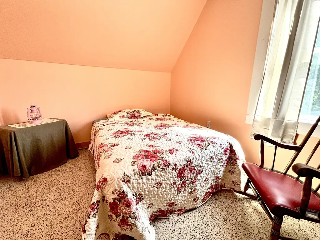 29 Katahdin Avenue Millinocket ME 04462