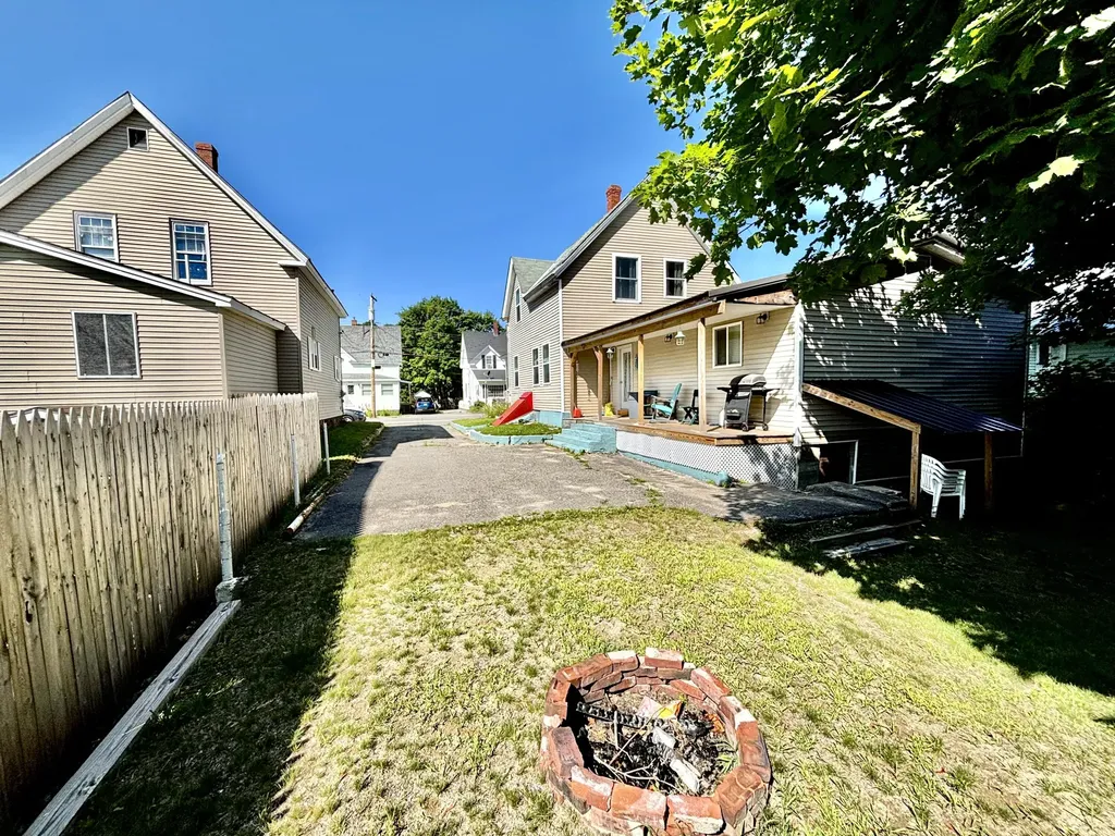29 Katahdin Avenue Millinocket ME 04462