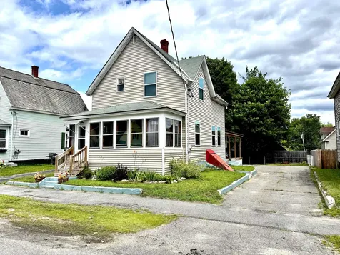 29 Katahdin Avenue Millinocket ME 04462