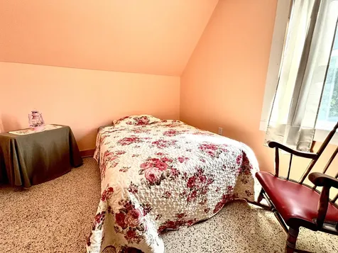 29 Katahdin Avenue Millinocket ME 04462