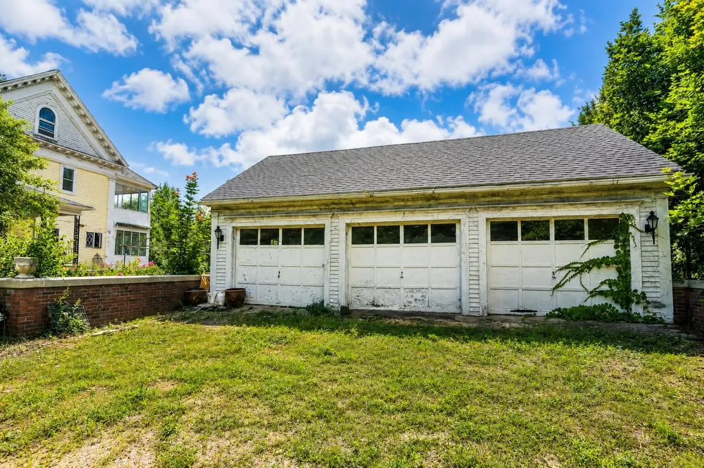 405 Pine Street Rumford ME 04276