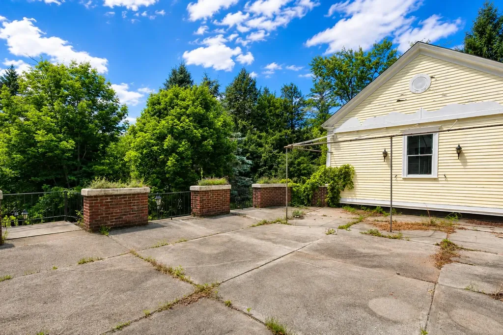 405 Pine Street Rumford ME 04276