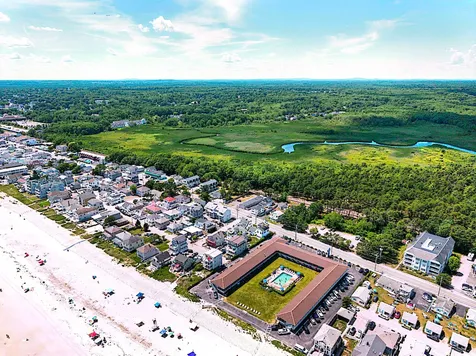 165 E Grand Avenue Old Orchard Beach ME 04064