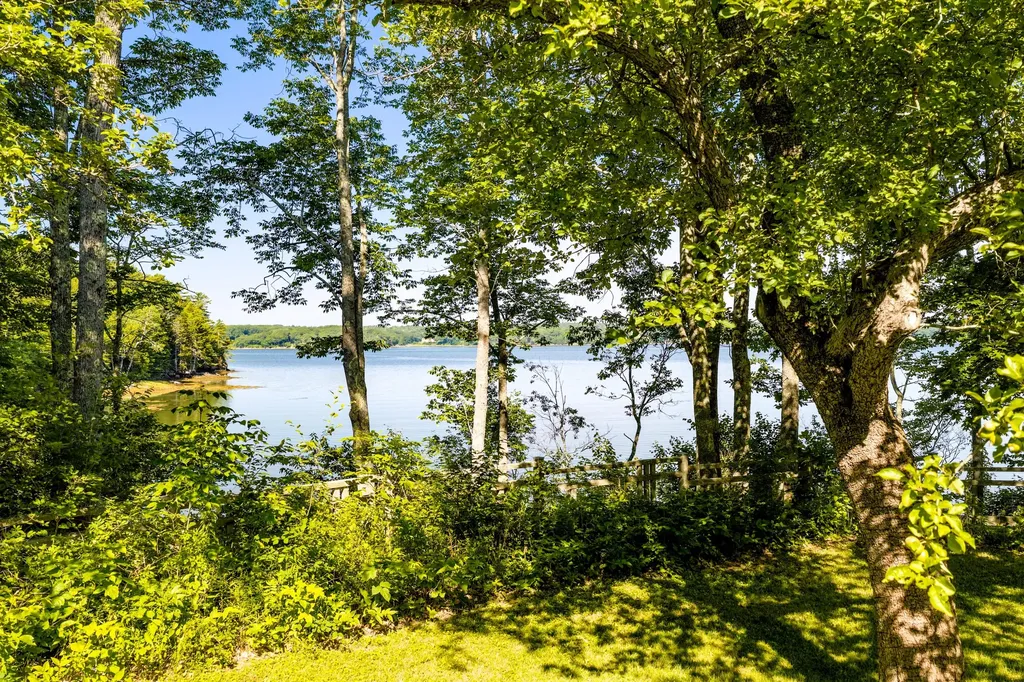 715 St George Road South Thomaston ME 04858