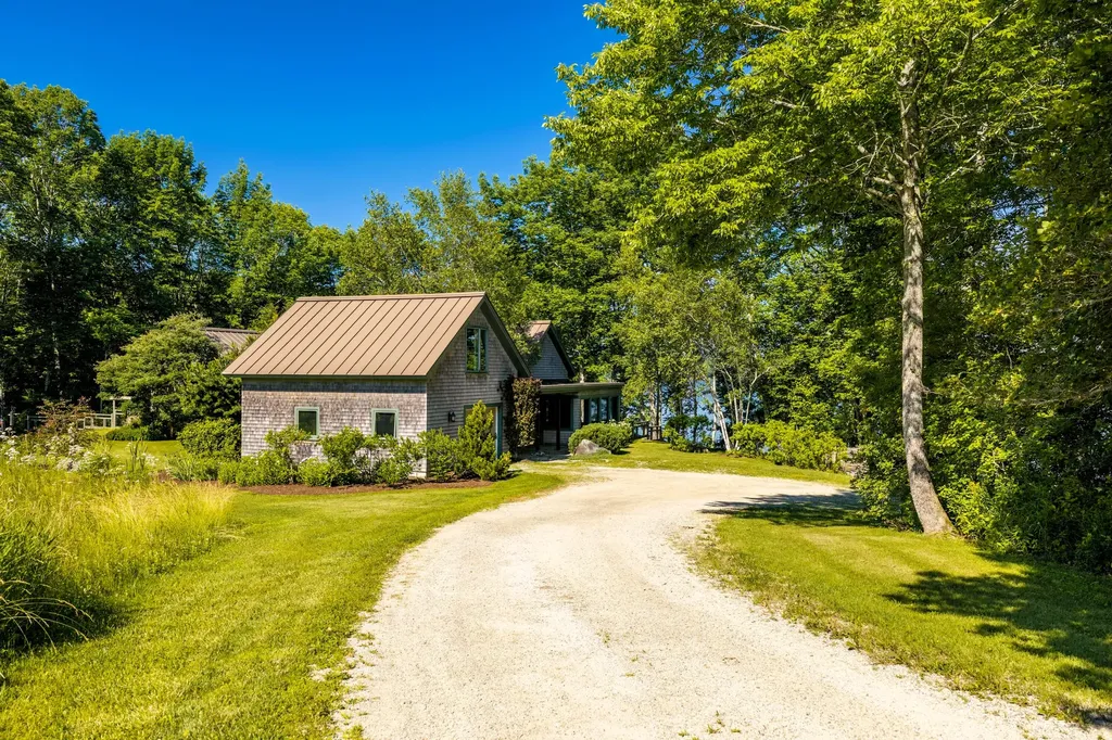715 St George Road South Thomaston ME 04858
