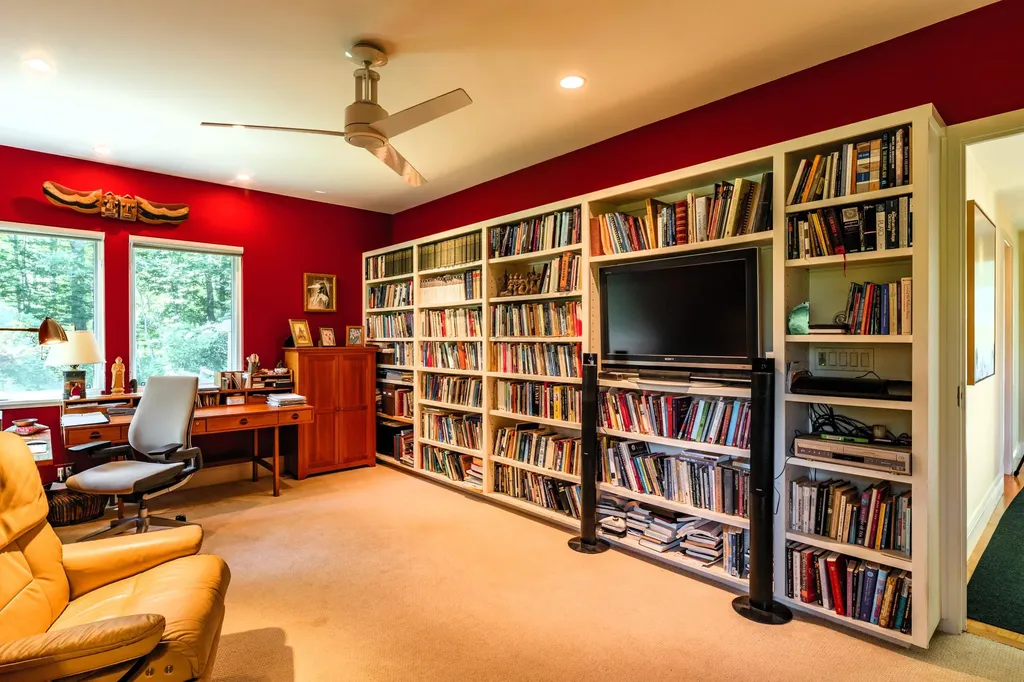 715 St George Road South Thomaston ME 04858