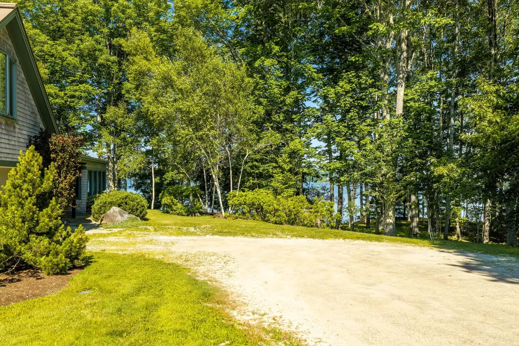 715 St George Road South Thomaston ME 04858