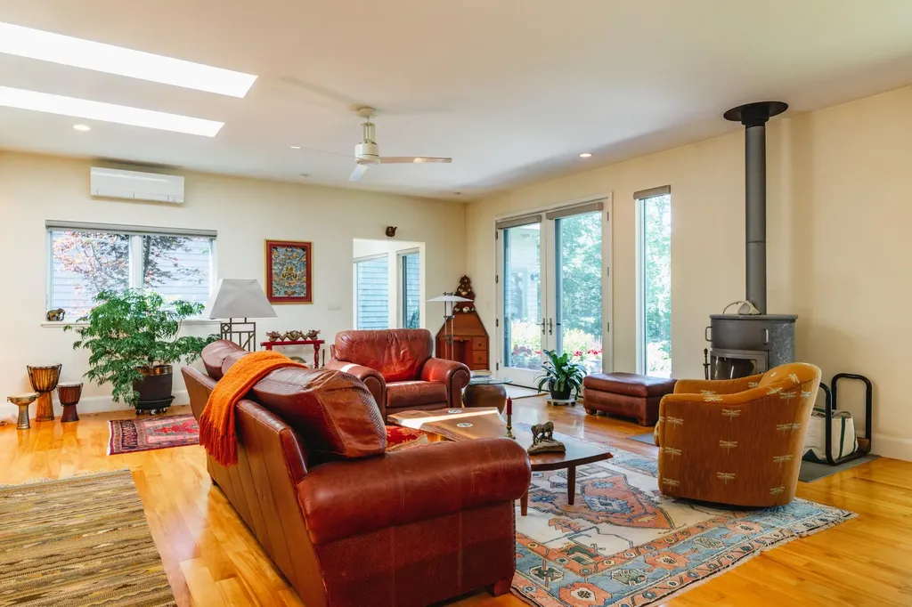 715 St George Road South Thomaston ME 04858