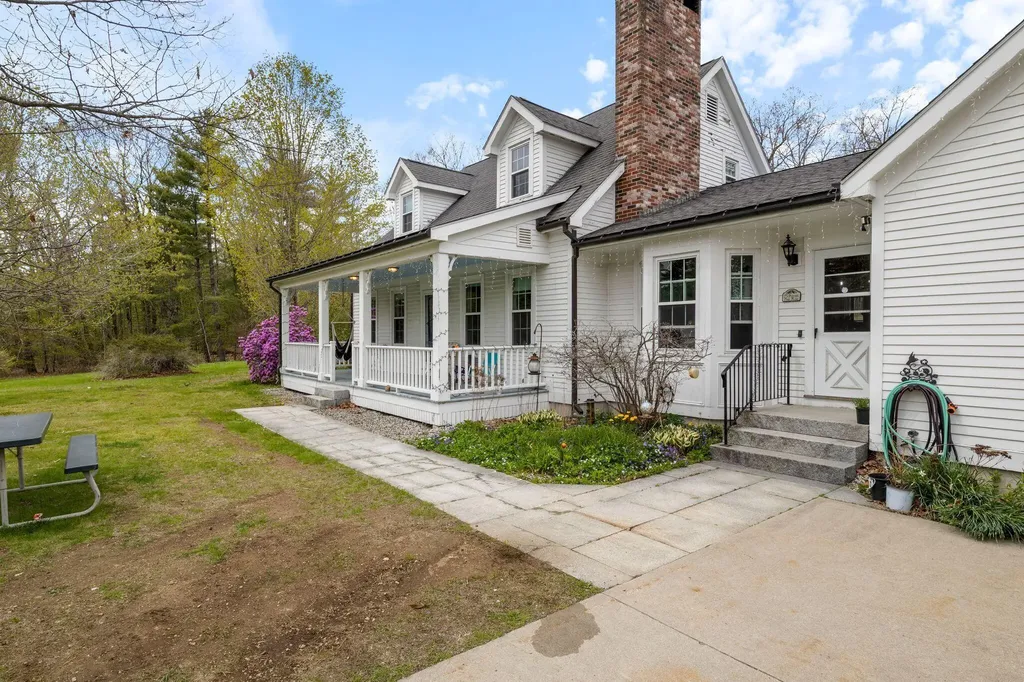 15 Pickerel Pond Road Limerick ME 04048