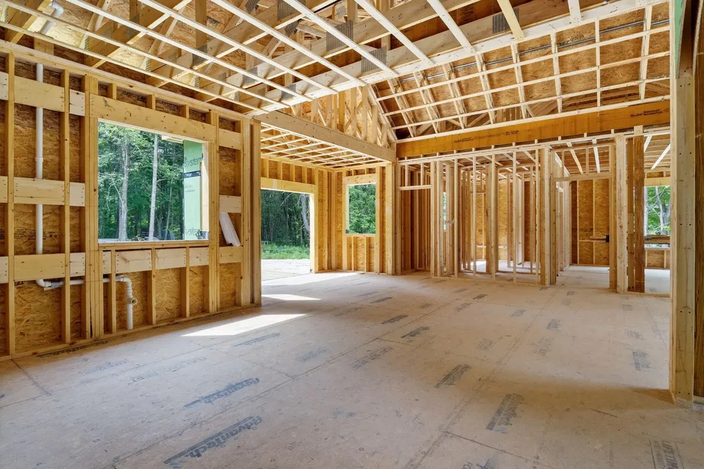 12 Middle Jam Road Gorham ME 04038
