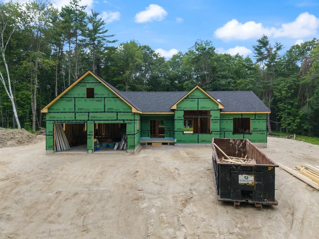 12 Middle Jam Road Gorham ME 04038
