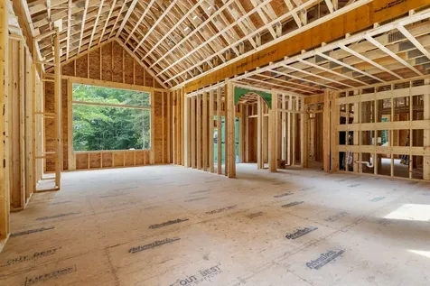 12 Middle Jam Road Gorham ME 04038