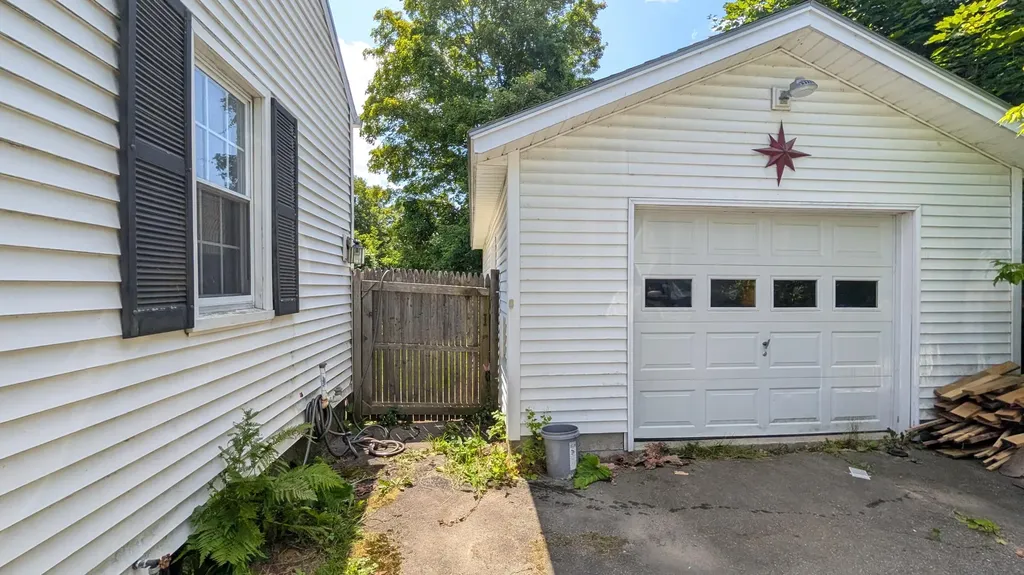 7 Kennebec Street Skowhegan ME 04976