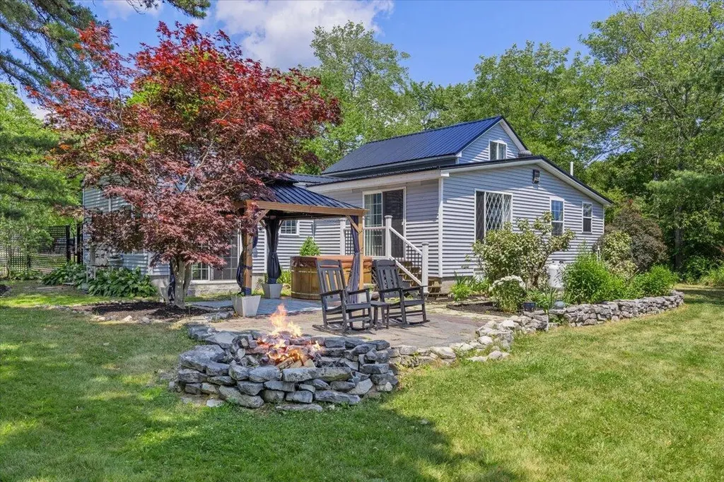 4 Old County Road Scarborough ME 04074