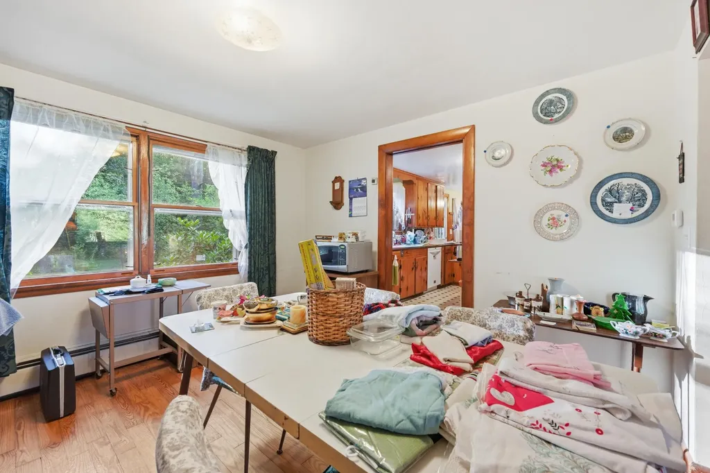 11 Parsons Lane Sanford ME 04083