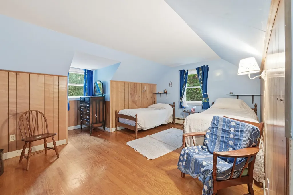 11 Parsons Lane Sanford ME 04083