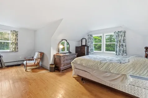 11 Parsons Lane Sanford ME 04083
