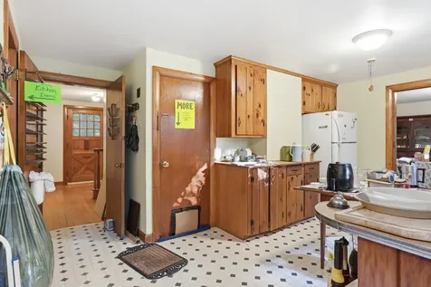 11 Parsons Lane Sanford ME 04083