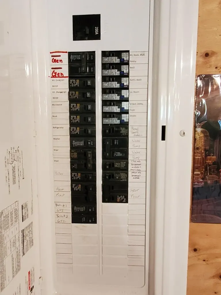 21 Pioneer Way Aurora ME 04408