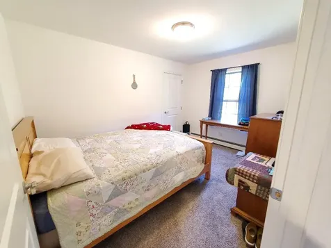 21 Pioneer Way Aurora ME 04408