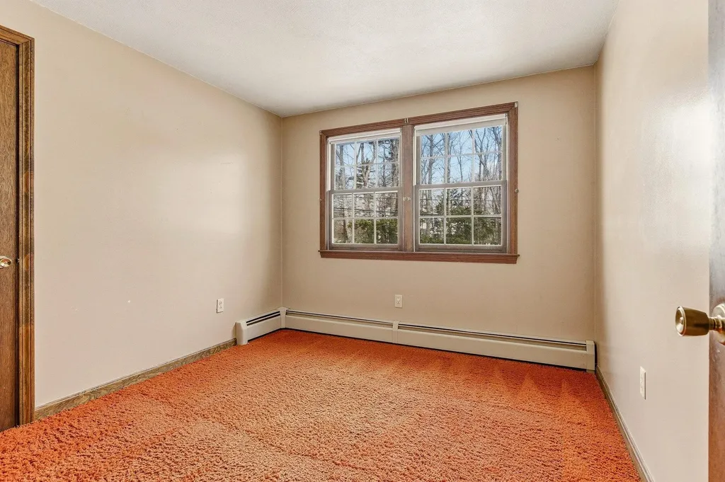 31 Clay Hill Road York ME 03902