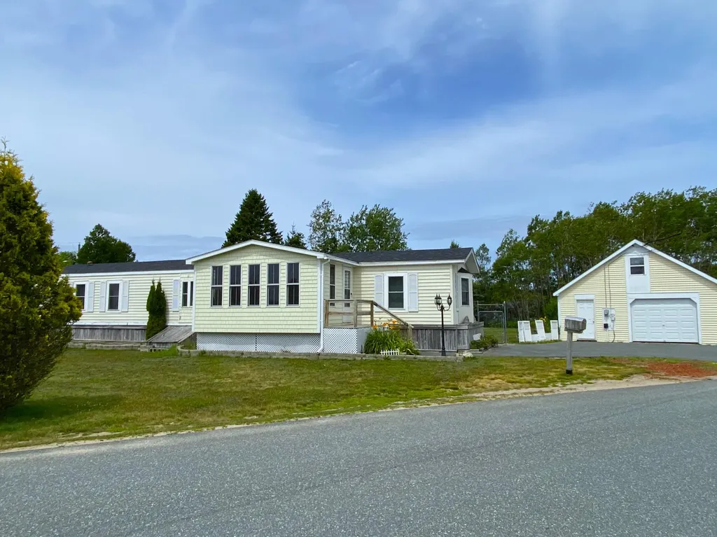 61 Hillcrest Drive Winter Harbor ME 04693