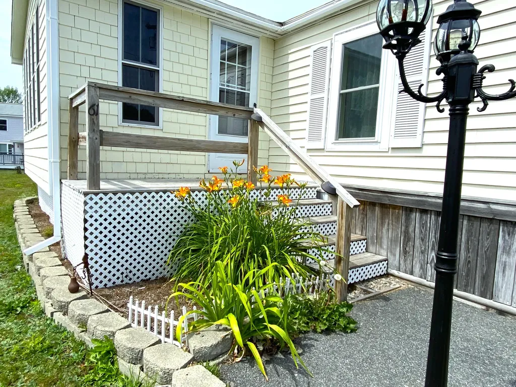 61 Hillcrest Drive Winter Harbor ME 04693