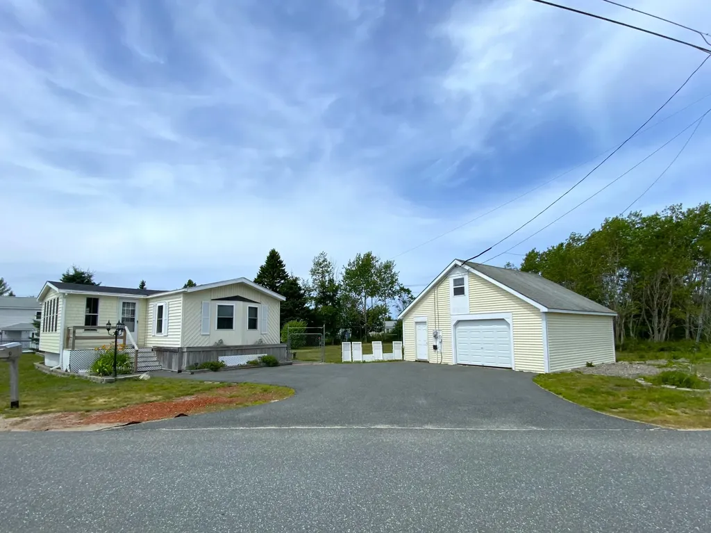 61 Hillcrest Drive Winter Harbor ME 04693