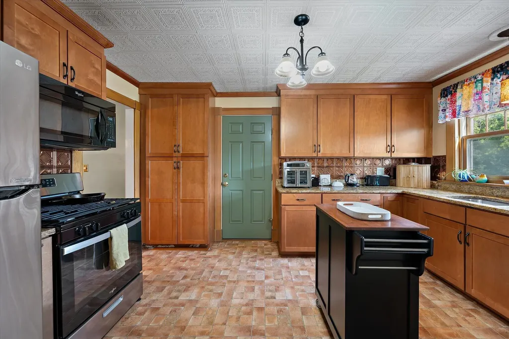 361 14th Street Bangor ME 04401