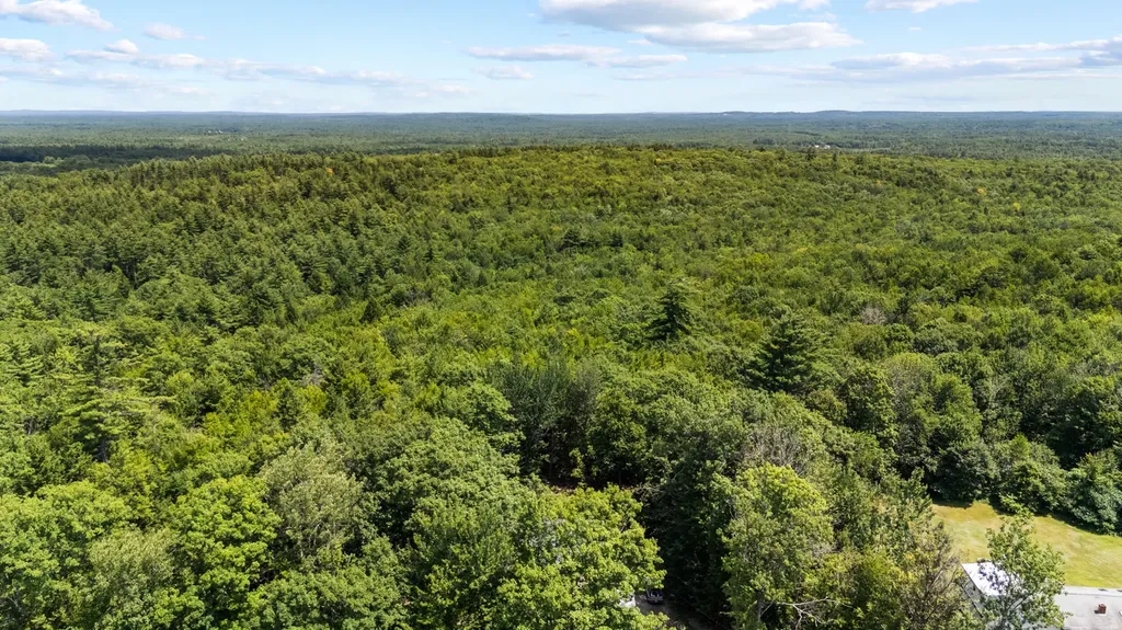 1039 Cape Road Limington ME 04049