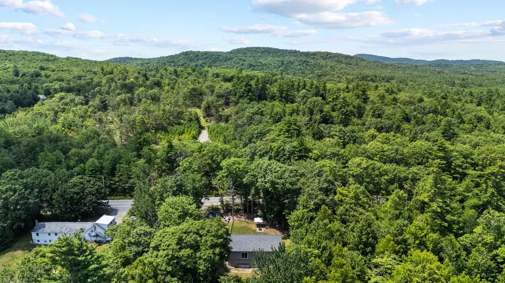 1039 Cape Road Limington ME 04049