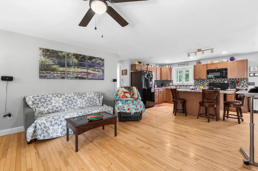 1039 Cape Road Limington ME 04049