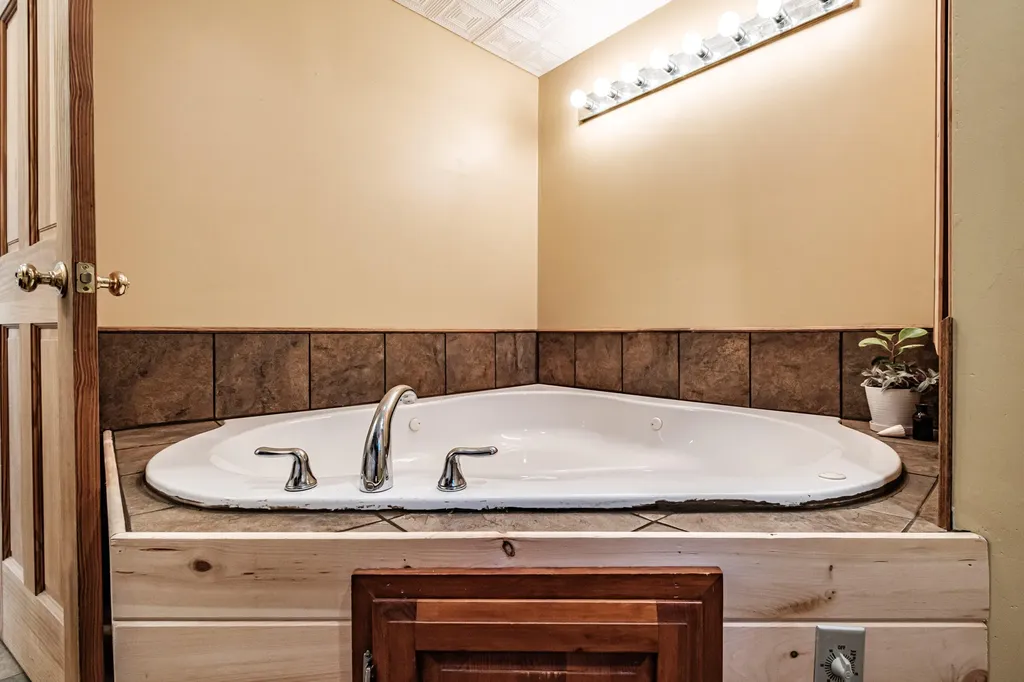728 Bridgton Road Sebago ME 04029
