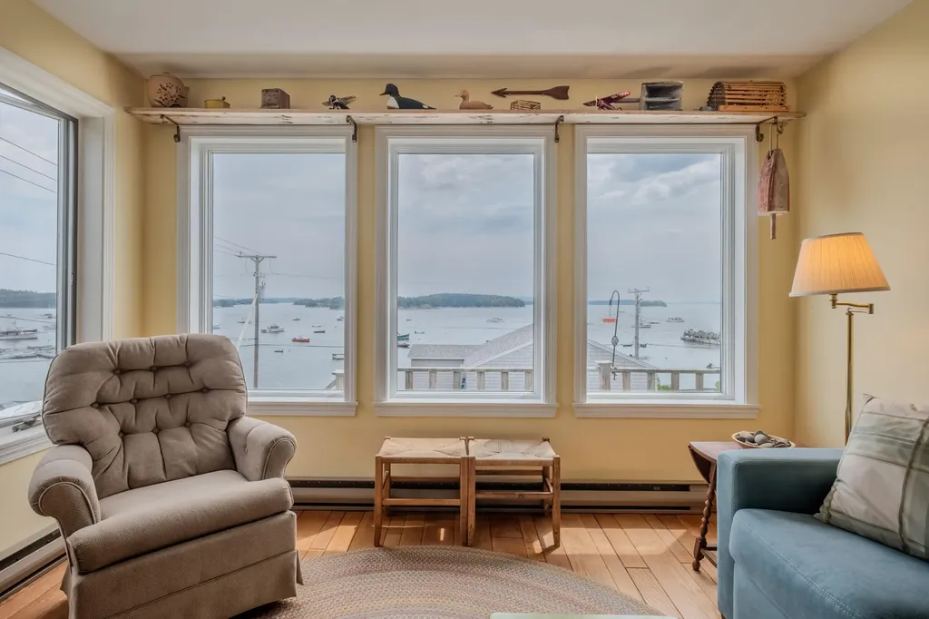 19 Granite Street Stonington ME 04681
