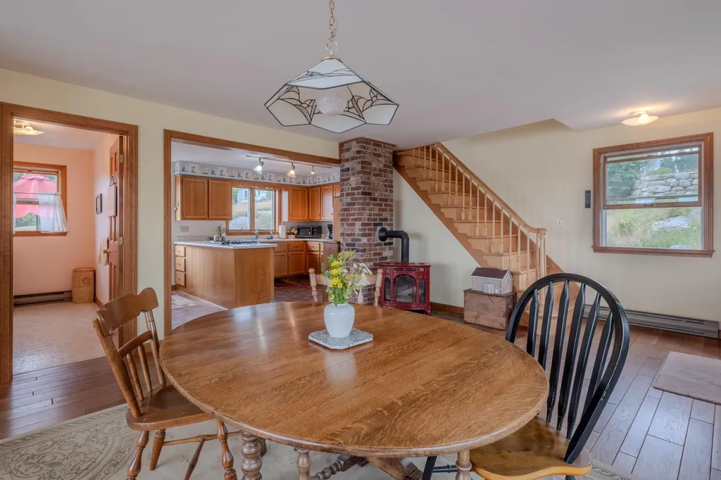 19 Granite Street Stonington ME 04681